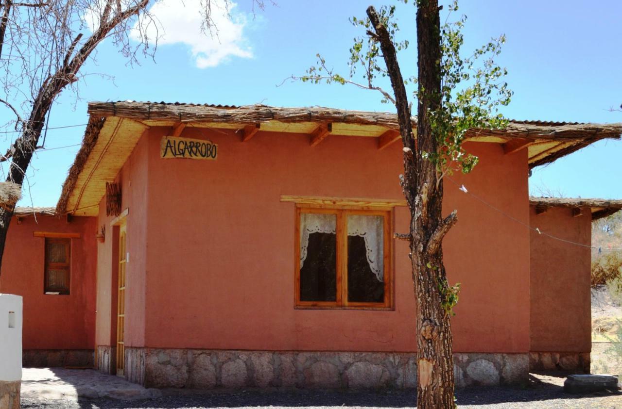 Rancho Quitapenas Bungalows San Pedro de Atacama Ruang foto